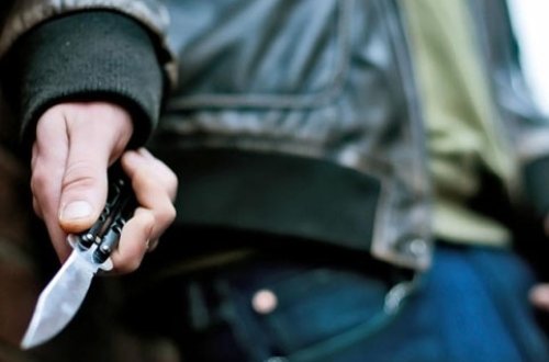 Qardaşları qanına qəltan edib qaçdı