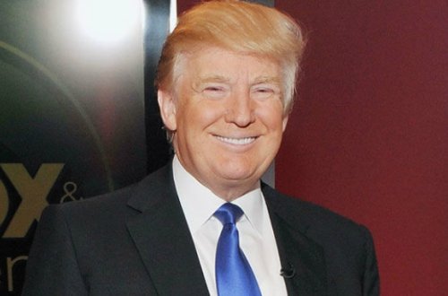 Tramp Amerika kəşfiyyatının rəhbərləri ilə görüşdü