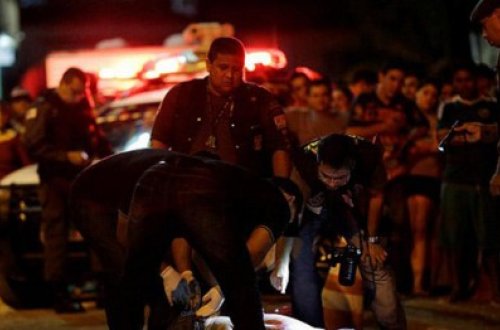 Həbsxanada DƏHŞƏT: məhbusların başları kəsildi, şaqqalandılar - FOTO