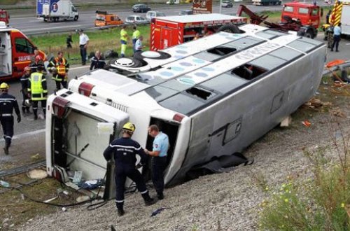 Fransada dəhşətli qəza: 5 nəfər ölüb, 27 nəfər yaralanıb