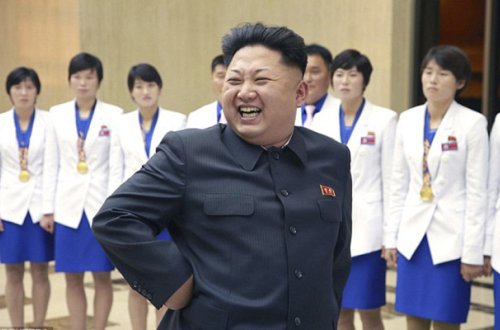 Yaşını gizlədən prezident - Bu gün doğum günüdü