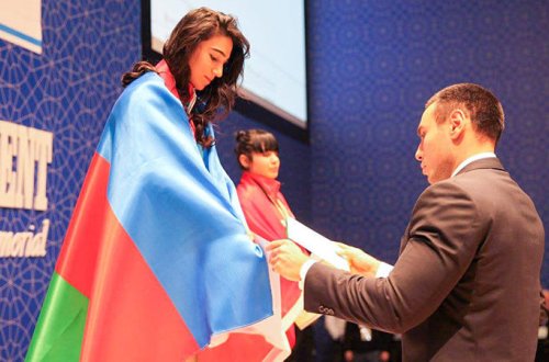 Prezidentin idmançı bacısı oğlunun maraqlı görüntüləri YAYILDI - VİDEO