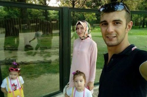 Ana azyaşlı əkiz qızlarını zəhərləyib özünü də asdı - Fotolar