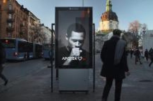 Dünyada ilk dəfə: reklam siqaretdən öskürür - VİDEO - FOTOLAR