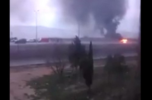 Sədərək yolunda maşın yandı - VİDEO