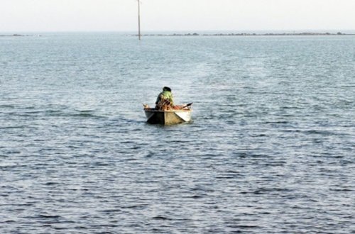 Tanzaniyada gəmi aşıb - 12 ölü
