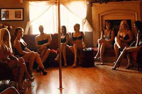 YENİ QANUN - Kasıbın fahişə pulunu dövlət ödəyəcək