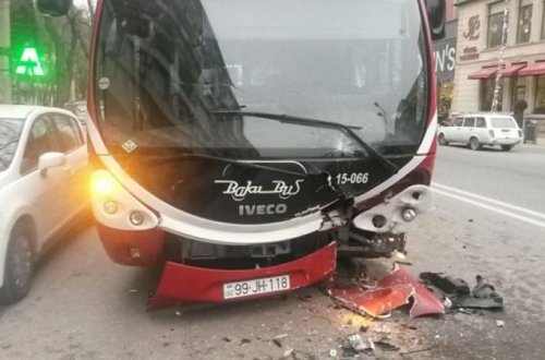 Bakıda polis polkovnikinin xanımının öldüyü qəzanın VİDEOSU