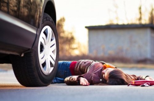 8 yaşlı uşağı maşın vurdu - AZƏRBAYCANDA