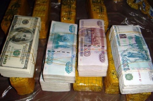 Külli miqdarda xarici valyutanı ölkədən çıxarmaq istəriblər – FOTO