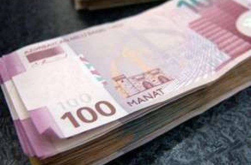 Manat tam “üzən məzənnə”yə keçdi - banklara sərbəstlik verildi