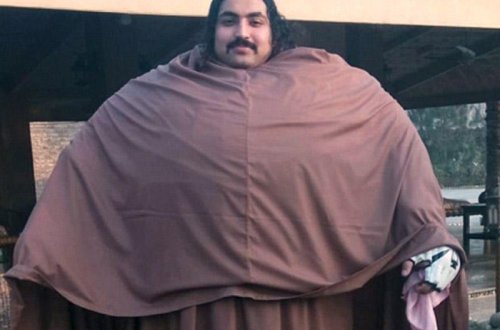 431 kiloluq Həyat: hər səhər 36 yumurta və 7 kilo ət yeyir - FOTOLAR