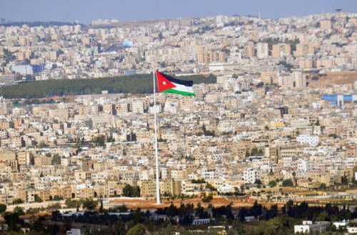 İordaniya hökuməti istefa verdi
