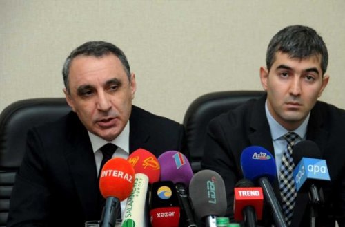 Azərbaycanda 6 vəzifəli şəxs rüşvət alarkən tutulub