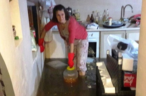 Müğənninin özü kef çəkir, xalası isə ölüm-dirim 