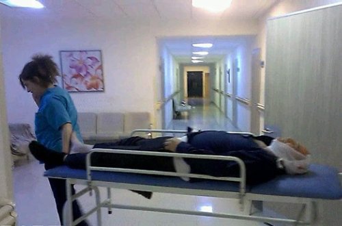 Direktor müavinini maşın vurdu