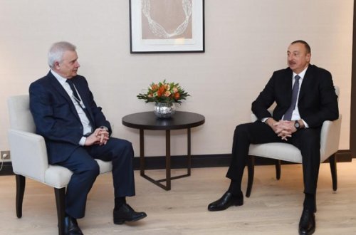 İlham Əliyev Davosda “Lukoyl” şirkətinin prezidenti ilə görüşüb