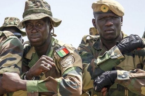 Seneqal Qambiyaya qoşun yeritməyə hazırlaşır