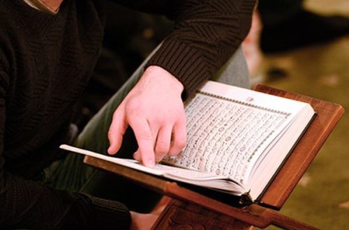 İŞİD Quranla bağlı zarafata görə məşhur bloggeri axtarır