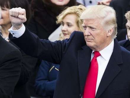 ABŞ-ın yeni prezidenti Donald Tramp and içdi və dünyanı silkələyəcək çıxış etdi - tam mətn