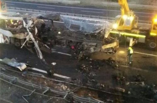 İtaliyada avtobus faciəsi — 16 nəfər həlak oldu