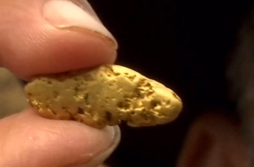 Yağan yağış insanlara qızıl bəxş edib - VİDEO