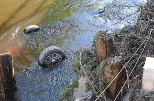 İsmayıllıda avtomobil körpüdən çaya düşüb, ölən var
