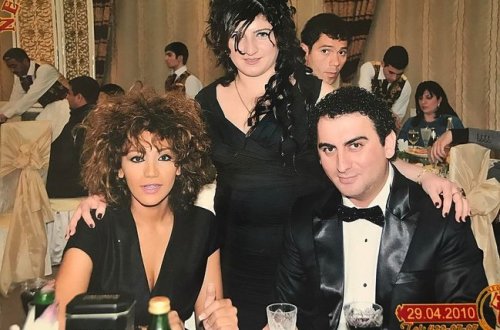 Tolik Röyayla 6 il əvvəlki FOTOSUNU paylaşdı: 