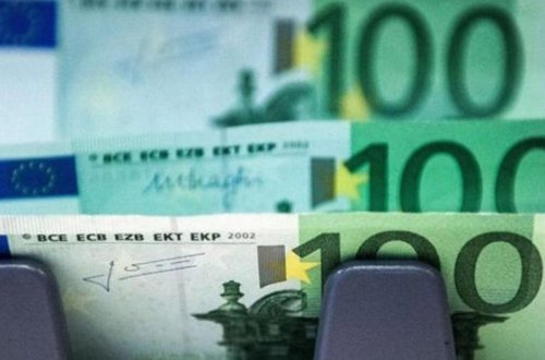 Dövlət hər kəsə pul paylasa, nə baş verər? - FOTOLAR