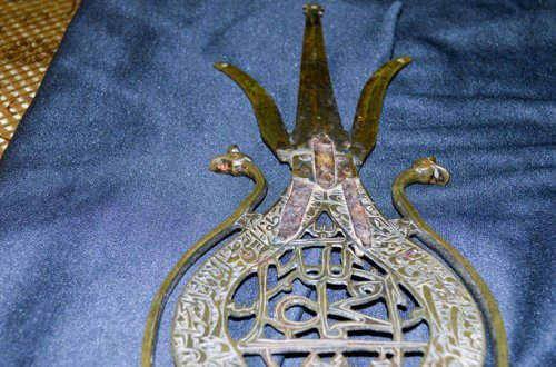 Şah İsmayılın döyüş bayrağı Azərbaycandakı bu evdə qorunur- VİDEO