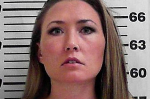 Ən əxlaqsız 15 müəllimə: Şagirdi ilə sevişən, intim dərs keçən... - FOTOLAR