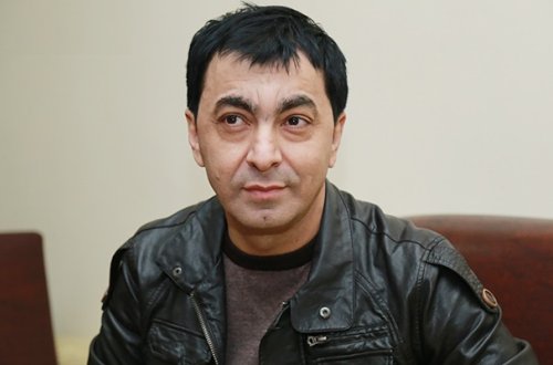 Müğənni ona qadağa qoyan AzTV-yə səsləndi: “Davranışım qeyri-etikdirsə, niyə seçkilərdə təbliğat kampaniyasına dəvət alıram?”