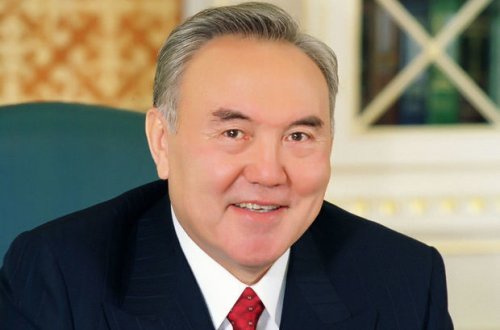 Nazarbayev səlahiyyətlərinin bir hissəsini parlament və hökumətə verir