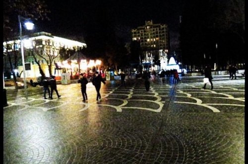 Bakıda BİABIRÇILIQ: Ana fahişəlik edir, 5 yaşlı oğlu baxır - FOTO