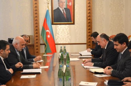 Elmar Məmmədyarov İranın xarici işlər nazirinin müavini ilə görüşdü