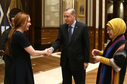 Ərdoğan müsəlman olan amerikalı aktrisa ilə görüşdü - Fotolar