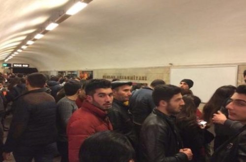 Bakı metrosunda həyəcanlı anlar - Açıqlama