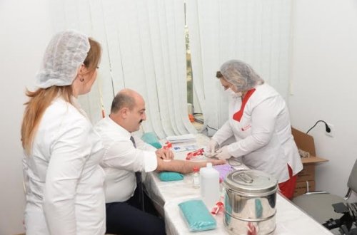 Nəsimi rayonunda “Qan ver - həyat xilas et” qanvermə aksiyası keçirilib