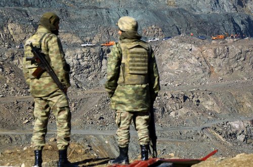 Onlarla türkiyəli zabit Almaniyadan sığınacaq istəyib