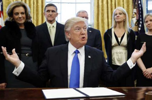 Trampın müsəlmanlarla bağlı fərmanı müvəqqəti təxirə salındı