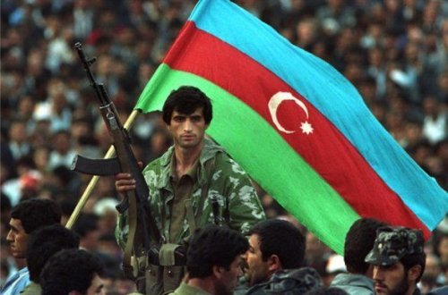 Azərbaycanlıların 85 faizi Vətəni uğrunda döyüşməyə hazırdır