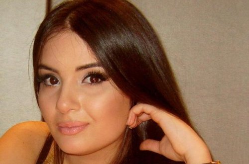 Aysel Teymurzadə özündən 16 yaş böyük həyat yoldaşı ilə TƏYYARƏDƏ - YENİ FOTO