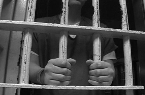 İki məhkum həbsxanada ölüb