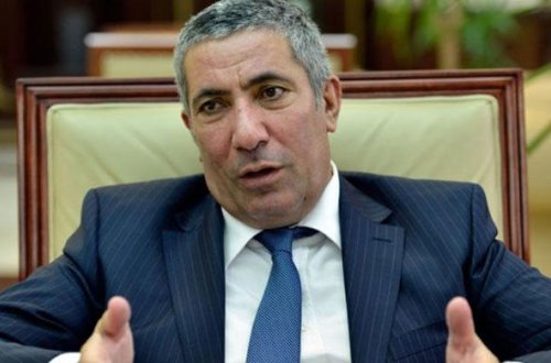 Siyavuş Novruzov: Heç olmasa, oturduğunuz stula hörmət edin