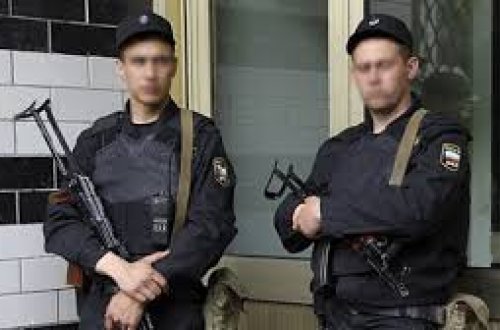 Rusiyada azərbaycanlı həmvətənlisini öldürərək polis idarəsinə gətirib