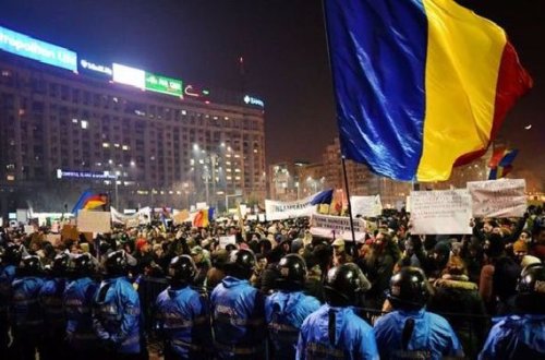 Rumıniyada 150 min adam korrupsiyaya qarşı etiraz edib – VİDEO