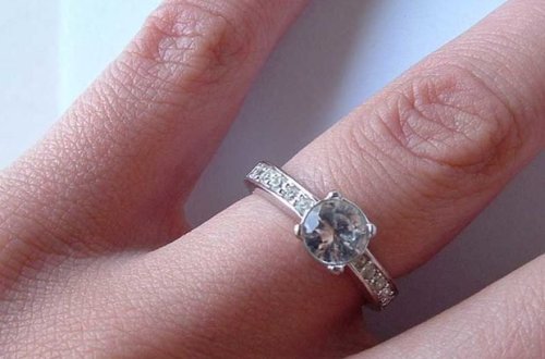 Nizami Kino Mərkəzində 9 min manatlıq üzük oğurlanıb