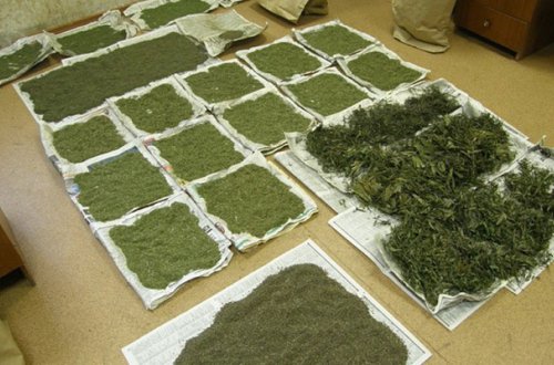 Evindən 10 kiloqramdan çox narkotik tapıldı