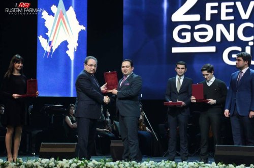 Azərbaycan-Slavyan Gəncləri Assosiasiyası 2016-cı ilin ən fəal QHT-si seçildi - FOTOLAR