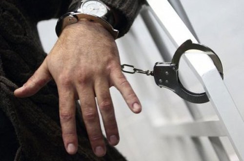 Mağaza oğruları tutuldu